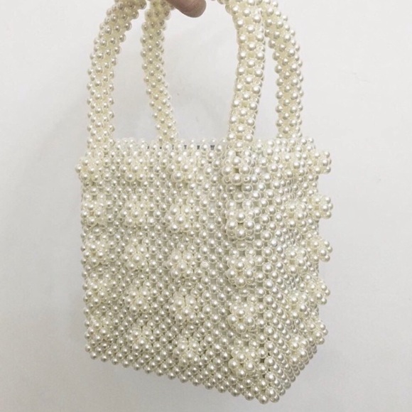 SOLD | White Beaded Pearl Bucket Bag - Picture 7 of 7